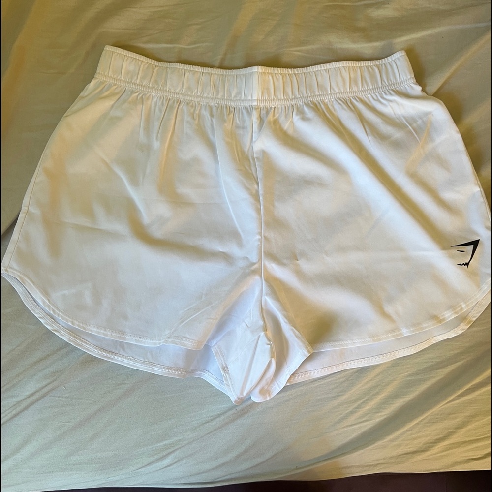 COPY - BRAND NEW WITHOUT TAG Gymshark essential loose training shorts